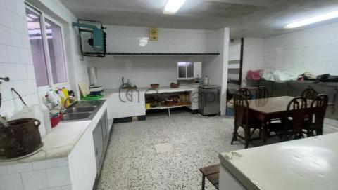 EDIFICIO CON GRAN POTENCIAL EN SAN VICENTE DO GROVE