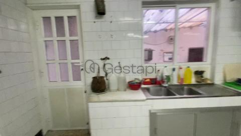 EDIFICIO CON GRAN POTENCIAL EN SAN VICENTE DO GROVE