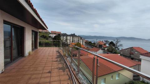 CHALET DE PIEDRA EN CONSTRUCCION ZONA CARABUXEIRA - SANXENXO
