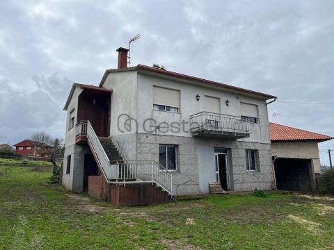 CASA UNIFAMILIAR EN BEMBRIVE VIGO