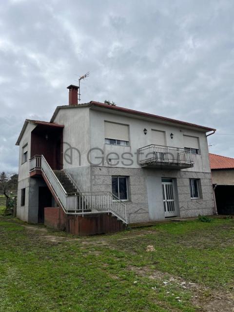 CASA UNIFAMILIAR EN BEMBRIVE VIGO
