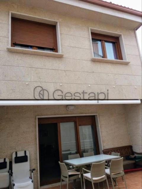 CHALET ADOSADO LGAR VINQUIÑO SANXENXO
