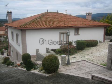 CASA - CHALET UNIFAMILIAR EN PONTECESURES