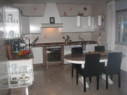 CASA - CHALET UNIFAMILIAR EN PONTECESURES