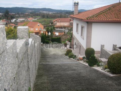 CASA - CHALET UNIFAMILIAR EN PONTECESURES
