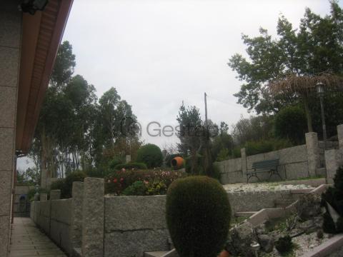 CASA - CHALET UNIFAMILIAR EN PONTECESURES