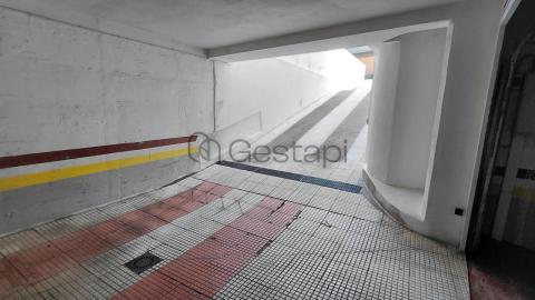 PLAZAS DE GARAJE EN C/ CASTELAO SANXENXO