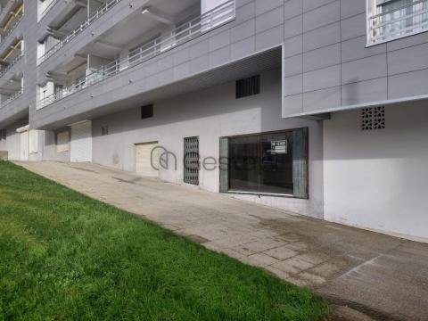 LOCAL COMERCIAL EN SANXENXO