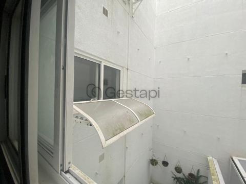 PISO 3 HABITACIONES C/ VIGO