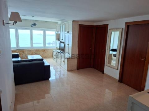 ALQUILER JULIO Y AGOSTO PISO 4 HABITACIONES CENTRO SANXENXO